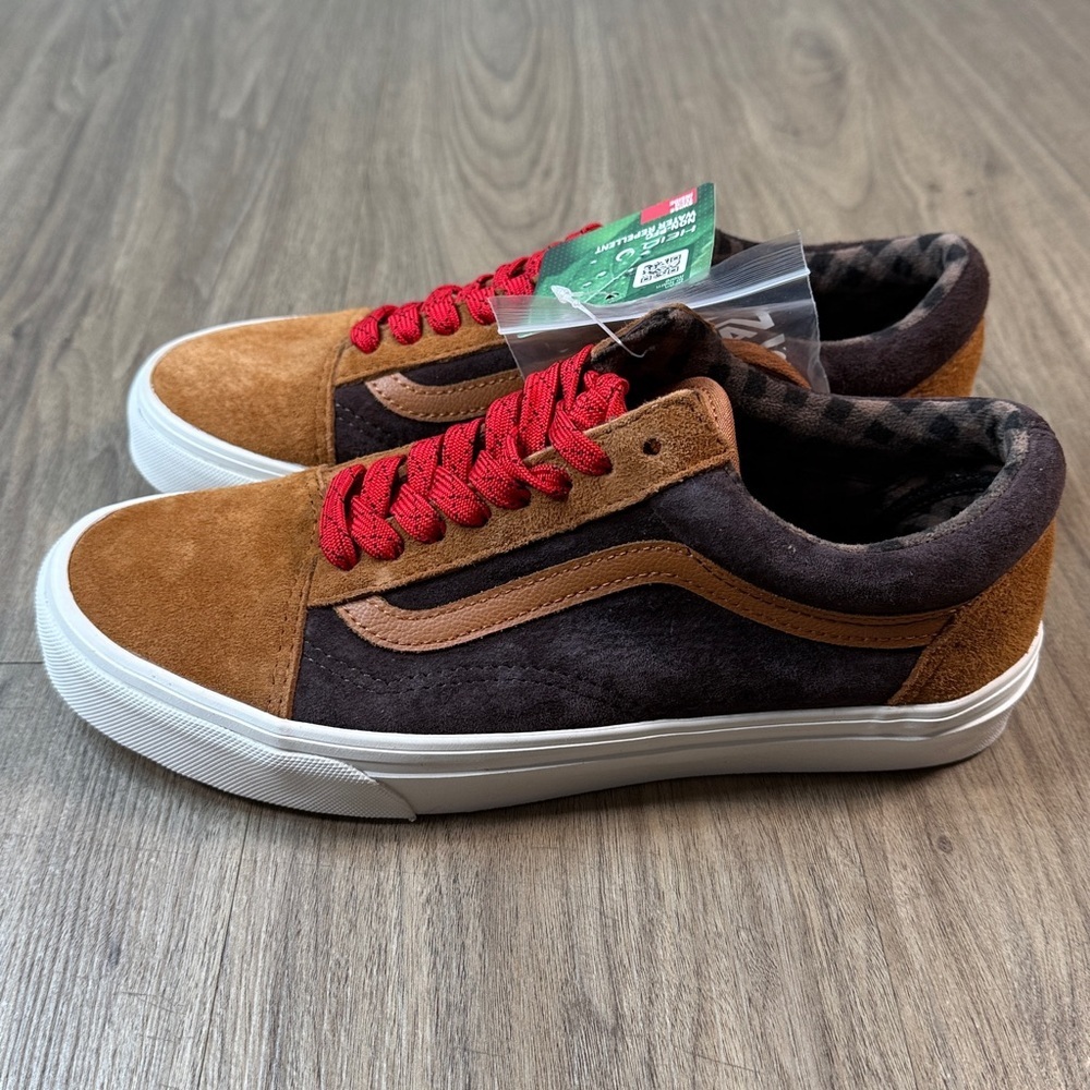 Vans Men's Brown and Red Lace-Up Sneakers, Men’s Size 7